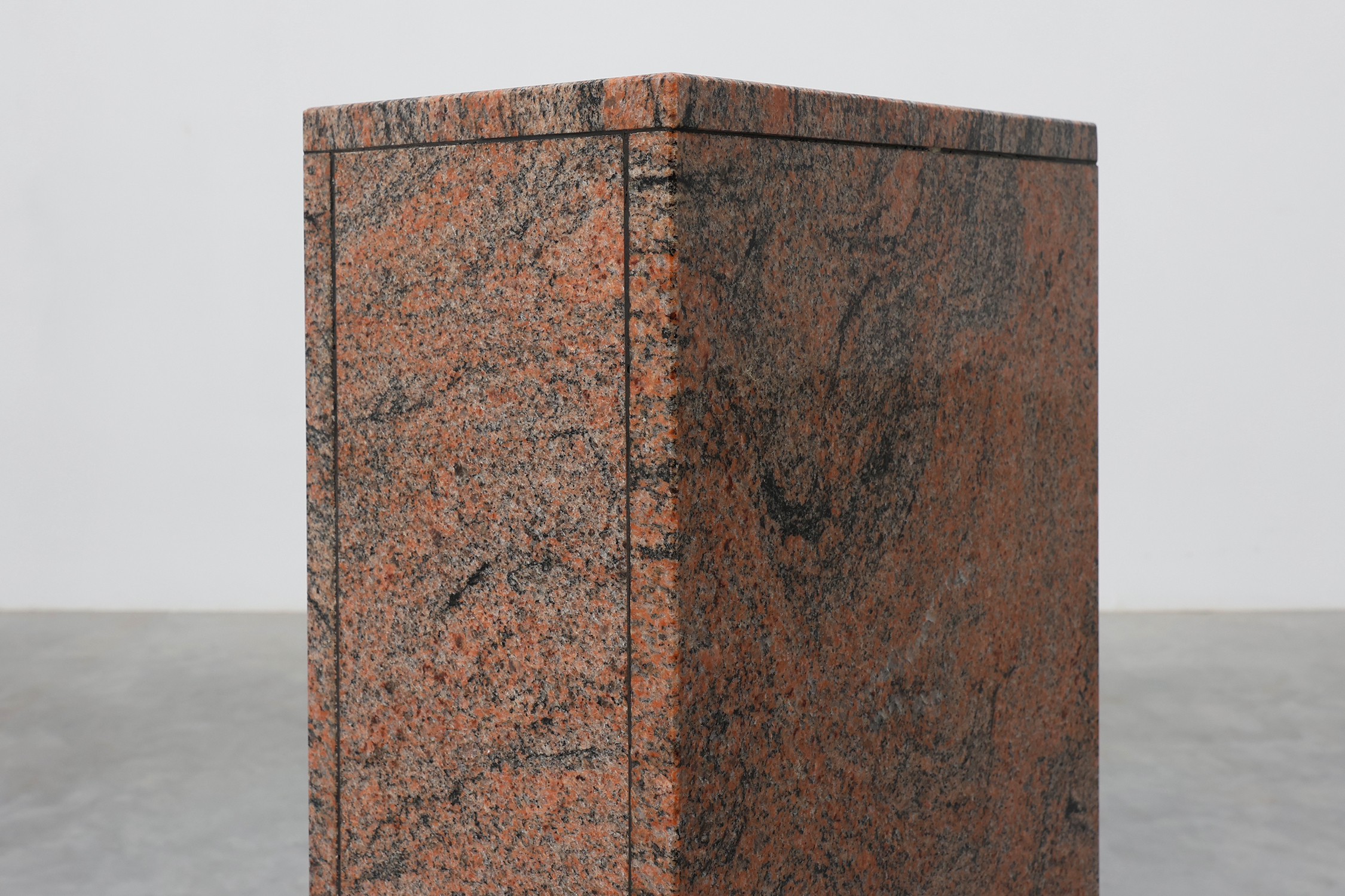 Rectangular red granite pedestal, Belgium, 20th centurythumbnail